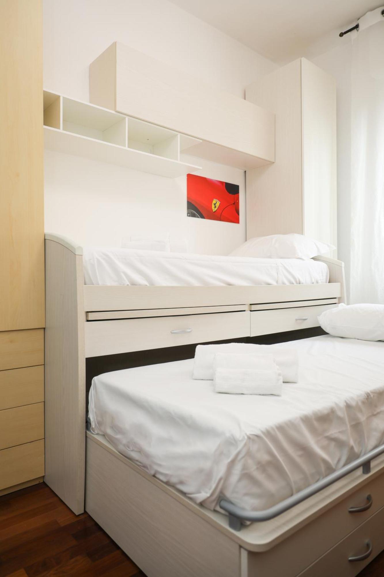 Modena Visit Apartment מראה חיצוני תמונה